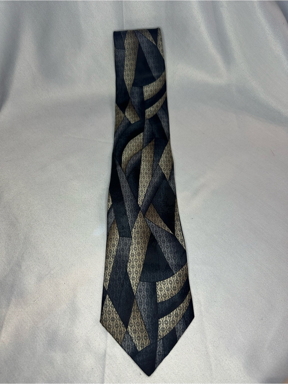 Puritan Special Edition Men's Navy and Gold Patterned Silk Tie